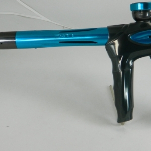 DLX Luxe 2.0 Gloss Titanium with Gloss Teal Accents