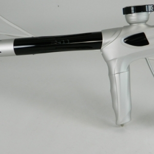 DLX Luxe 2.0 Dust White with Gloss Black Accents